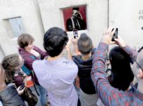 Reuters susține că a aflat cine este Banksy. Cum a aflat și merita să publice informația?