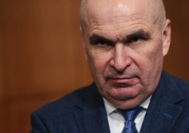 Bolojan critică Hidroelectrica pentru că a preferat să facă profituri în loc de investiții (Video)