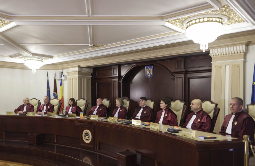 Rolul secretului în dezbaterile din CCR. Motivarea deciziei, singurul document care poate indica intensitatea discuțiilor