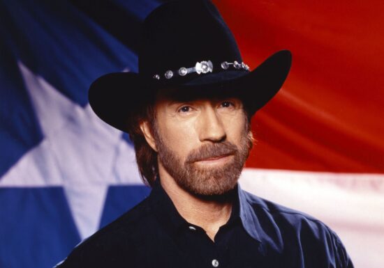 A murit Chuck Norris