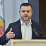 Ciucu trece la concedieri: Vor pleca sute de oameni. Rămâne pe post doar cine ia concursul (Video)