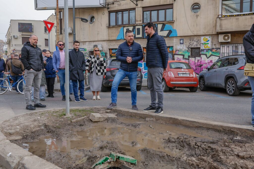 Noua revelație a primarului general Ciucu: Oriunde te-ai afla în centrul Bucureștiului, ceva îți „zgârie retina”