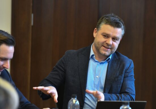 Compromisul lui Ciucu: Îi lasă lui Băluță 8 bulevarde încă 5 ani, nu 15