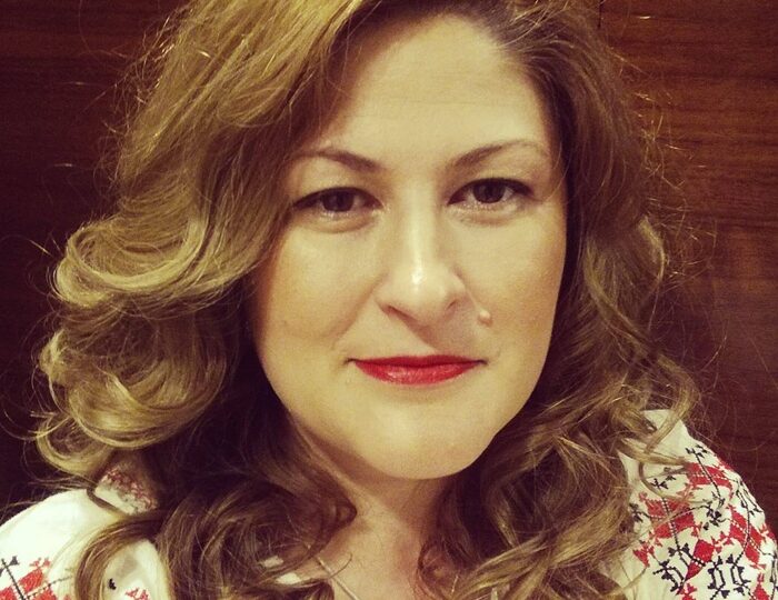 „În România nu avem cultura feedback-ului”. Interviu cu Cristiana Oșan, formator de profesori din întreaga lume