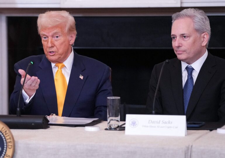 Țarul AI de la Casa Albă spune că SUA ar trebui să declare victoria și să iasă din războiul cu Iranul