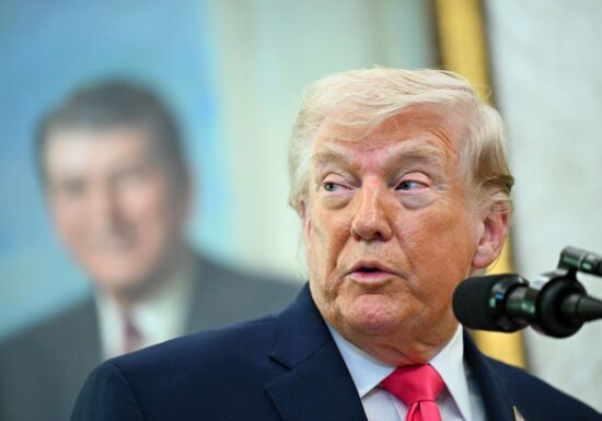 Cum a intrat Trump la apă în Ormuz