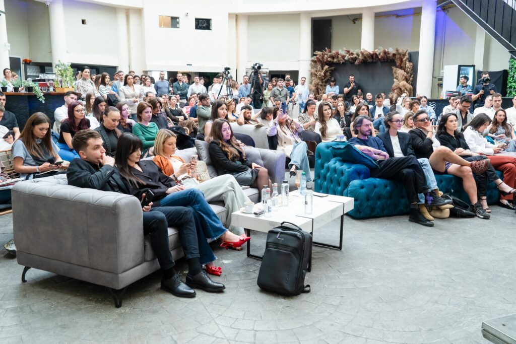 FOMO – The Festival Of Modern Owners anunță scenele dedicate speakerilor, antreprenorilor și experților români
