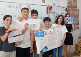 Sondaj printre elevi - încrederea în școală, ce ar face cu banii, alegeri de carieră