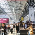 Interesele familiei Negoiță. Hala Laminor va înghiți încă 30 de milioane de euro din bani publici