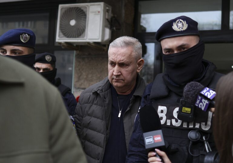 Cristian Anton, șeful ARR, a fost arestat preventiv, după perchezițiile la care au fost găsiți peste 500.000 de euro