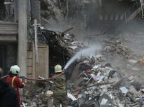 Ziua 26 de război în Orientul Mijlociu Americanii trimit cel puțin 1.000 de militari de elită. Iranul amenință cu o baie de sânge, Trump că „dezlănțuie iadul”. Posibile negocieri în Pakistan