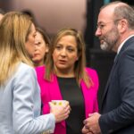 Cine elegante și flirt politic între „foști iubiți toxici”: Cum încearcă cele mai mari partide din Europa să-și salveze relația