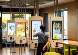 McDonald's a redeschis un restaurant în Ucraina, la doi pași de linia frontului (Video)