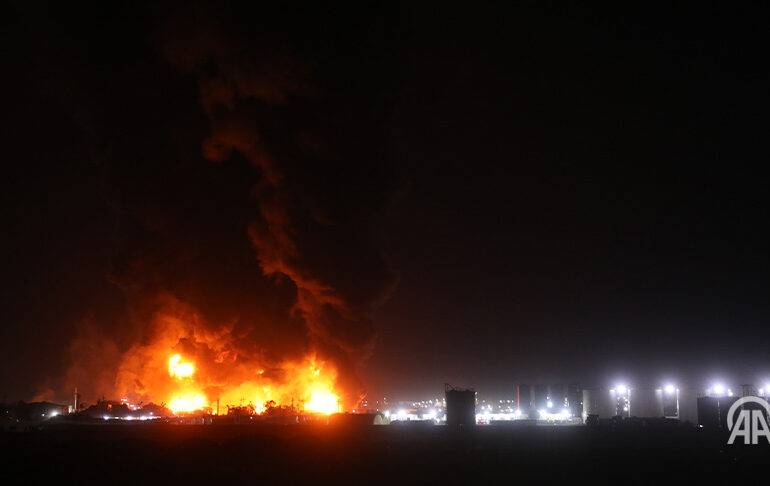 <span style="color:#990000;">LIVE</span> Războiul se extinde: lovituri israeliene până la Marea Caspică. SUA trimit încă 2.200 de pușcași marini în Orientul Mijlociu. ONU pregătește un coridor umanitar