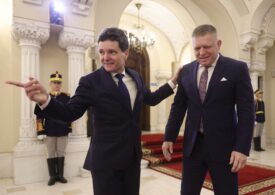 Băiatul rău al UE, Robert Fico, a venit în România în timp ce acasă este implicat într-un scandal uriaș (Foto & Video)