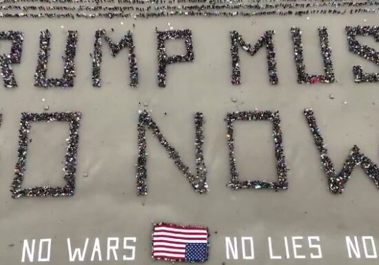 Manifestații „No Kings” în toată America împotriva lui Trump: de la marșuri uriașe în marile orașe la manifestații în localități mici (Video)