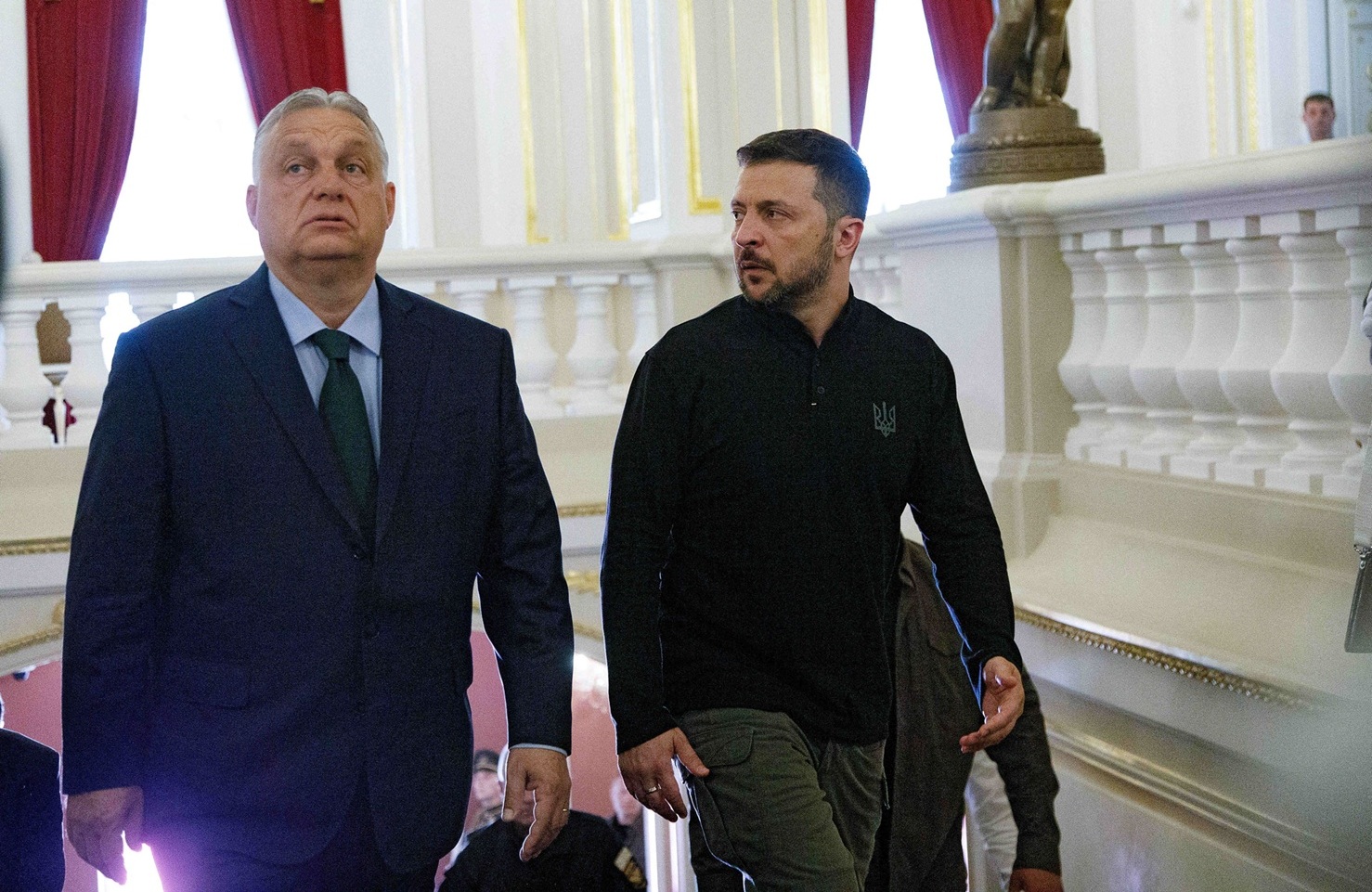 Pe final de mandat, Orban face un pas neașteptat: e gata să deblocheze împrumutul UE pentru Ucraina. Cu o condiție