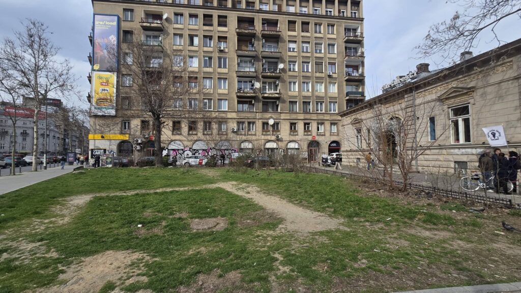 Ciucu anunță că blocul Patria de pe Magheru intră în consolidare, iar terenul din fața librăriei Cărturești va fi expropriat