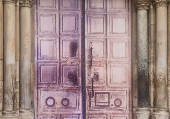 Poliția israeliană i-a împiedicat pe cei mai importanți clerici catolici din Ierusalim să ajungă la slujba de Florii