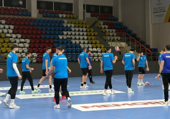 România învinge Turcia în drumul spre Campionatul Mondial de handbal masculin