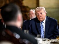Politico: Trump e atât de prins cu Iranul, încât riscă să uite de războiul din Ucraina. Iar Europa este derutată