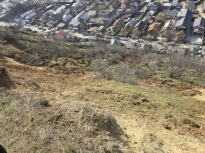 Alunecare de teren pe o stradă din Slatina: 7 case afectate, niciuna nu avea autorizație (Foto & Video)