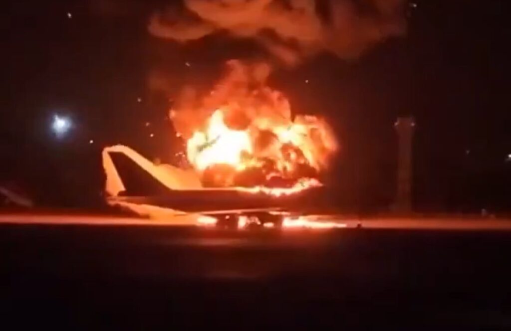 LIVE Atac cu dronă lângă aeroportul din Dubai. Și aeroportul din Teheran a fost lovit, un avion a luat foc (Video) Trump amenință NATO