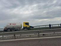 Circulație blocată și pericol de explozie pe autostrada București-Ploiești