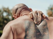 Durerea cronică schimbă modul în care creierul percepe sunetele