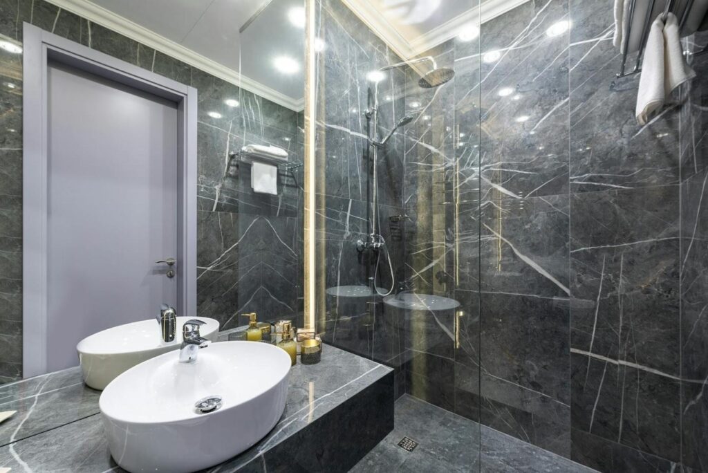 Bateriile de duș moderne și impactul lor asupra confortului zilnic