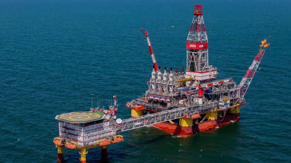 Gigantul rus Lukoil dă în judecată statul român și spune că nu vrea să se retragă din Marea Neagră