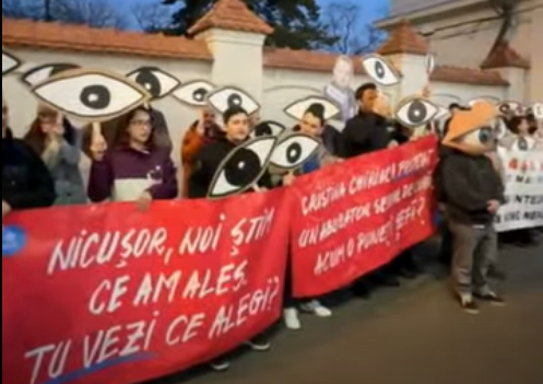 Protest la Cotroceni față de propunerile la șefia marilor parchete. Nicușor Dan: Numirile pe care le voi semna mi le voi asuma (Video)