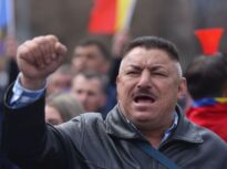 Angajații de la trei mine din Valea Jiului nu au intrat la muncă, după ce au aflat că nu vor primi cele două prime de Paște de fiecare