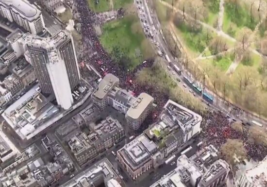 Protest de amploare la Londra față de extrema dreaptă (Video)