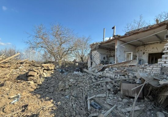 <span style="color:#990000;">Ziua 1496</span> Ucraina prezintă scuze după ce dronele sale au căzut în Finlanda. SUA lasă petrol rusesc în Cuba. Zelenski propune un armistițiu energetic
