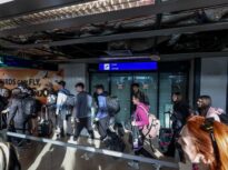 Bolojan: Prioritatea absolută e să aducem acasă, în siguranță, românii. Apoi, vom analiza modul în care a fost organizată repatrierea