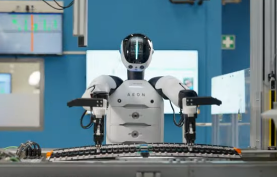 Premieră în Europa: BMW aduce robotul umanoid cu AI la uzina din Leipzig. Iată-l în acțiune (Video)