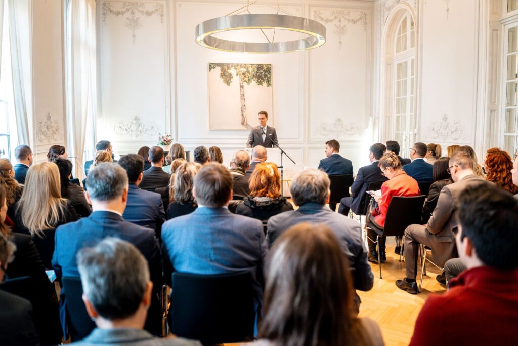 Conferință, Ambasada Germanie la București