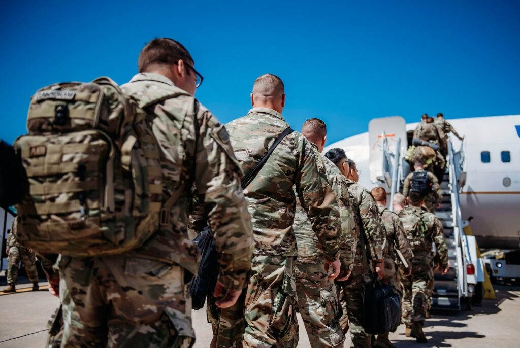 România a fost anunțată când sosesc avioanele, echipamentele și militarii americani