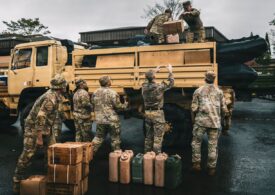 O dansatoare de striptease a divulgat planurile de desfășurare a miliarilor americani