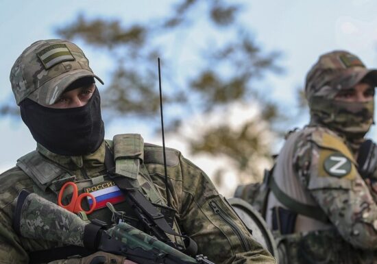 Reuters: Militari ruși instruiți în secret în China au ajuns pe frontul din Ucraina