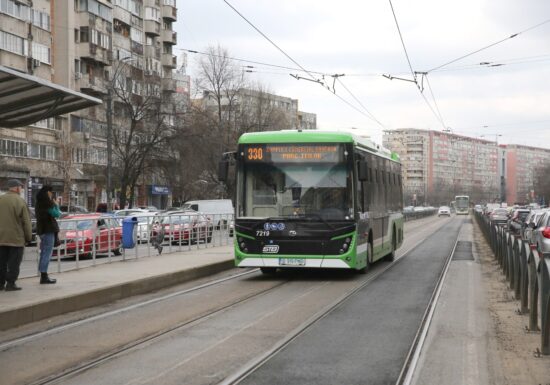 Autobuzele vor circula din nou pe șinele de tramvaie din București