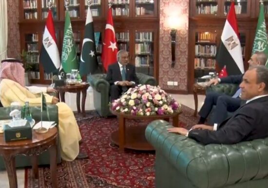 Ce s-a discutat la reuniunea de la Islamabad: Ormuz, petrolul și primele formule pentru oprirea războiului (Video)