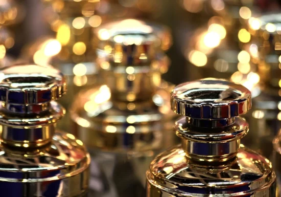 Ce parfum să porți la o primă întâlnire - iată cum să faci o primă impresie memorabilă