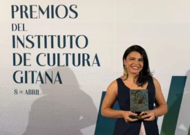 Recunoaștere internațională: actrița Alina Șerban, premiată de Institute of Gypsy Culture din Madrid în cadrul Zilei Internaționale a Romilor