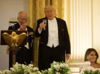 Trump, ironizat de regele Charles la Casa Albă: Dacă nu eram noi, ați vorbi franceza. Glume despre sala de bal (Video)
