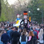 Câți bani publici „sparg” primarii pe iepuri gigant și concursuri de ciocnit ouă