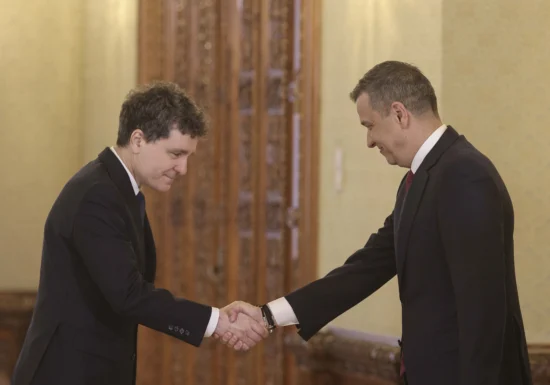 Consultări la Cotroceni. Grindeanu a promis că PSD votează legile pentru PNRR și din Opoziție. Bolojan a spus că nu renunță la funcție. Miniștrii își dau joi demisia