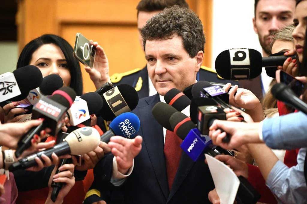 Nicușor Dan, România