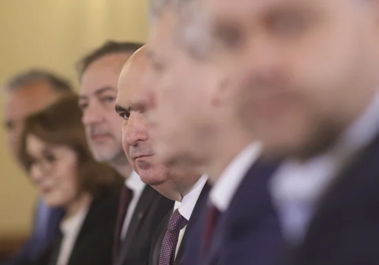 Terapie la Cotroceni fără Simion. Trece Nicușor Dan la joc? Calcule complicate pentru majoritatea cu mămăligi și Miorița